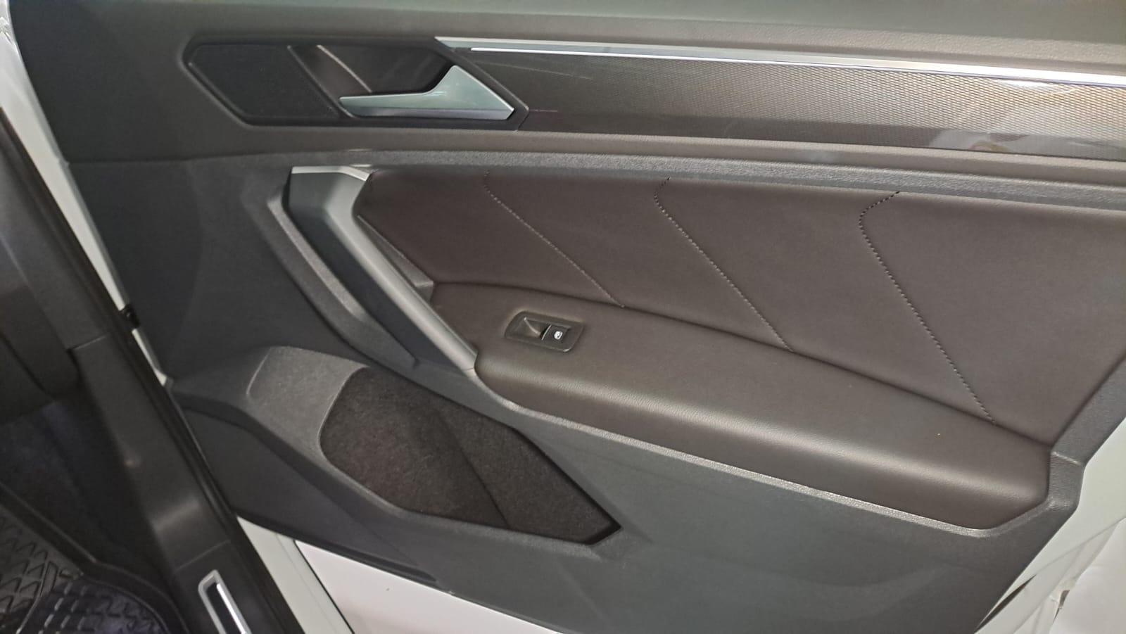 VW Tiguan 2.0 TDI Prestige VIN: 