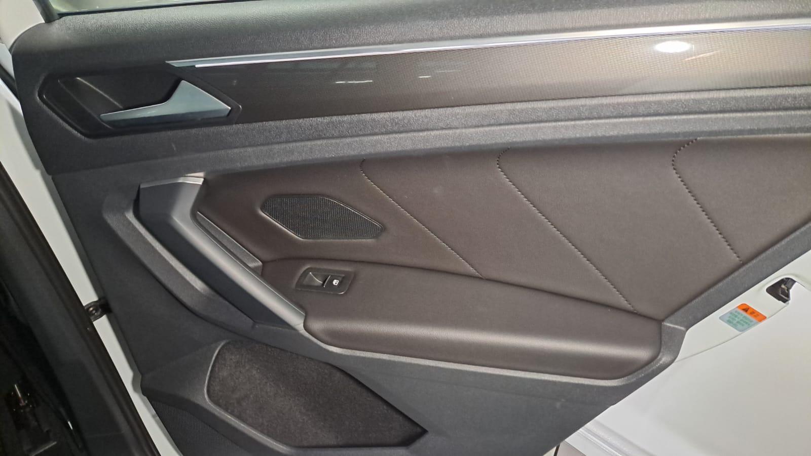 VW Tiguan 2.0 TDI Prestige VIN: 